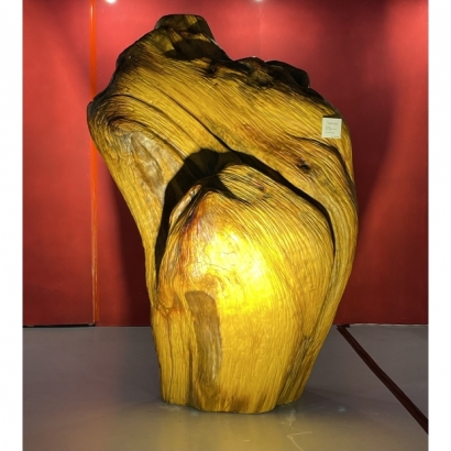 馬首是瞻长140cm宽85cm高210cm.jpg